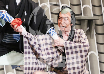 【5月】弁天娘女男白浪極楽寺屋根の場
