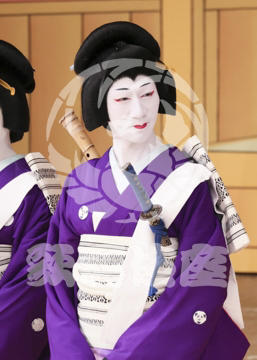 【2月】弥栄芝居賑猿若座芝居前