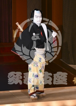 【2月】弥栄芝居賑猿若座芝居前