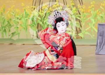 【6月】戻駕色相肩