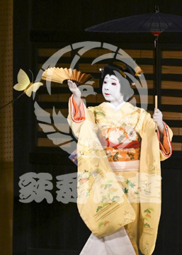 【10月】屋敷娘